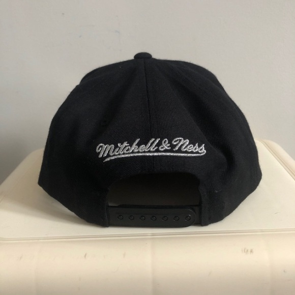 Toronto Raptors Snapback - Picture 2 of 2